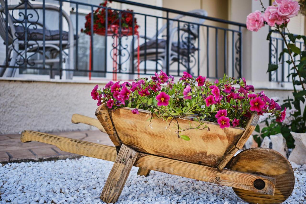 Villa Doreta Ρόδα Εξωτερικό φωτογραφία